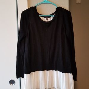 Faux blouse/sweater pleated black and white combo
